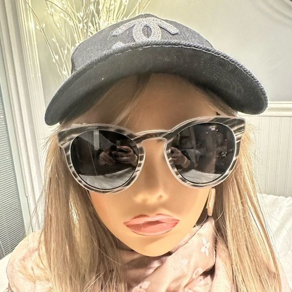 DOLCE Gabbana Striped Sunglasses - Picture 3 of 16